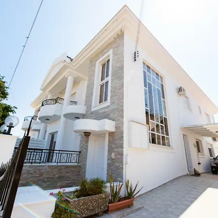 Exclusive Modern In Trachoni, Limassol. Apartament *